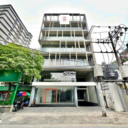 Cho thuê tòa nhà Mặt tiền Nguyễn Hồng, Gò Vấp_Diện tích thương mại: 1.400m2. Gía 365 triệu