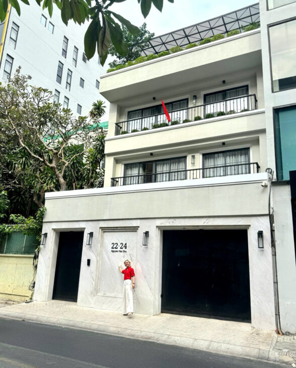 BÁN NHÀ MẶT PHỐ NGUYỄN VĂN THỦ, QUẬN 1 – 124M2, 5 TẦNG, 88 TỶ – SỔ HỒNG CHÍNH CHỦ