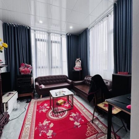 BÁN NHÀ XÂY MỚI 6 TẦNG- CẦU THANG MÁY -FULL NỘI THẤT-GẦN PHỐ CÁT LINH