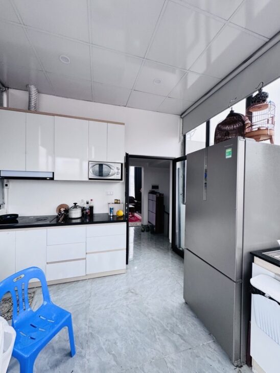 BÁN NHÀ XÂY MỚI 6 TẦNG- CẦU THANG MÁY -FULL NỘI THẤT-GẦN PHỐ CÁT LINH