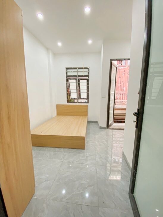 BÁN NHÀ XÂY MỚI 6 TẦNG- CẦU THANG MÁY -FULL NỘI THẤT-GẦN PHỐ CÁT LINH