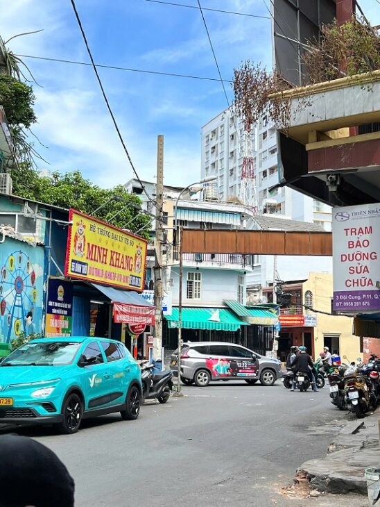 Cho thuê tầng trệt kinh doanh 4 x 10m vị trí ngay Đội Cung Bình Thới KẾ CHỢ
