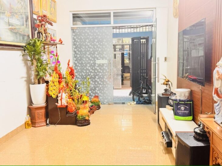 BÁN NHÀ DÂN XÂY HIỆN ĐẠI,PHỐ THÁI THỊNH, NHÀ 5 TẦNG ,FULL NỘI THẤT