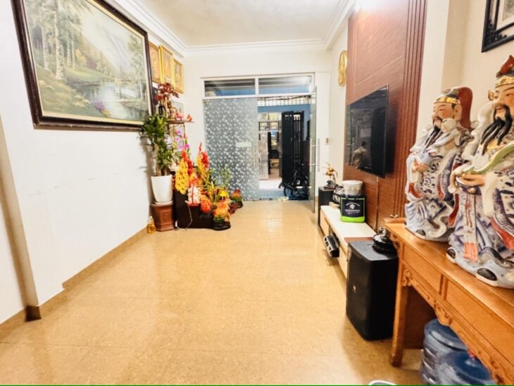 BÁN NHÀ DÂN XÂY HIỆN ĐẠI,PHỐ THÁI THỊNH, NHÀ 5 TẦNG ,FULL NỘI THẤT