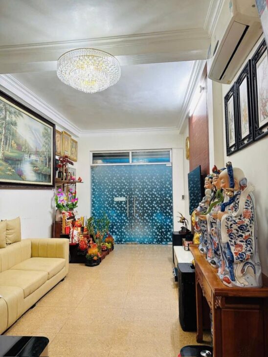 BÁN NHÀ DÂN XÂY HIỆN ĐẠI,PHỐ THÁI THỊNH, NHÀ 5 TẦNG ,FULL NỘI THẤT