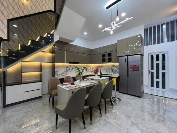 SIÊU PHẨM NHÀ PHỐ NGỌC THỤY, NGÕ Ô TÔ, 5 TẦNG Ở NGAY