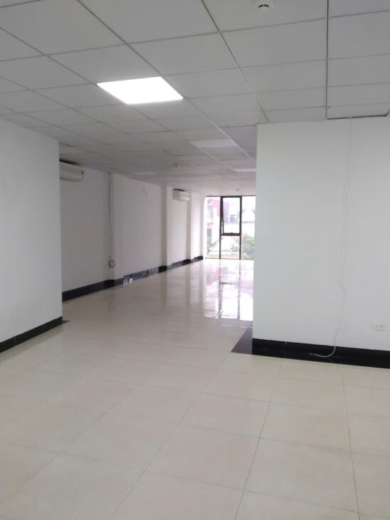 CC CHO THUÊ MẶT BẰNG LÀM VP NHÀ MẶT PHỐ HOÀNG VĂN THÁI – TX, DT 150M2, GIÁ 19.5TR, TT LINH HOẠT