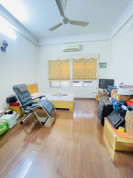 Bán Nhà 6 tầng đẹp x Gara Ôtô tại 240 Khương Trung, Thanh Xuân