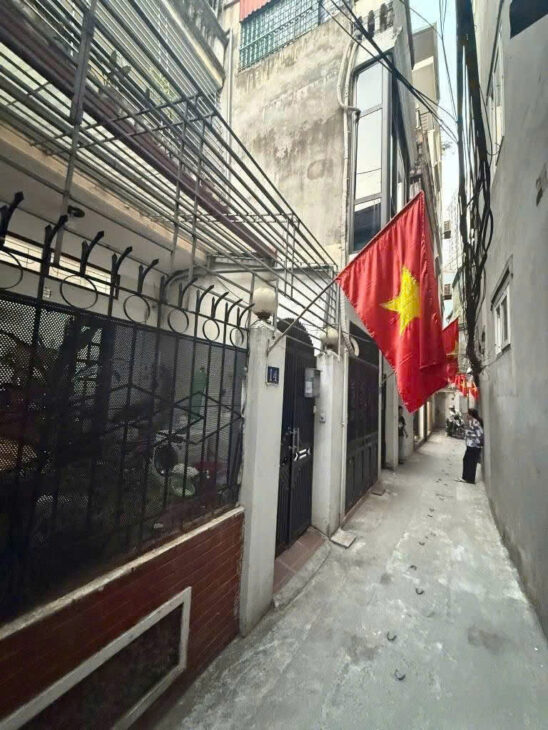 Bán nhà 3 tầng 63m cực đẹp ngõ 72 Nguyễn Trãi, Ngã Tư Sở