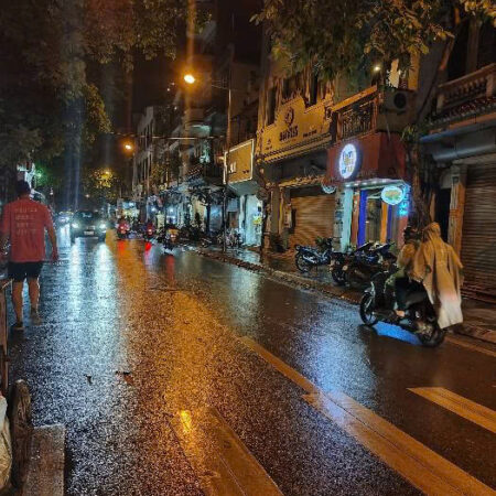 ???? KHÁCH SẠN SANG TRỌNG ???? Mặt phố Hàng Gà 107m2 135 tỷ Hoàn Kiếm