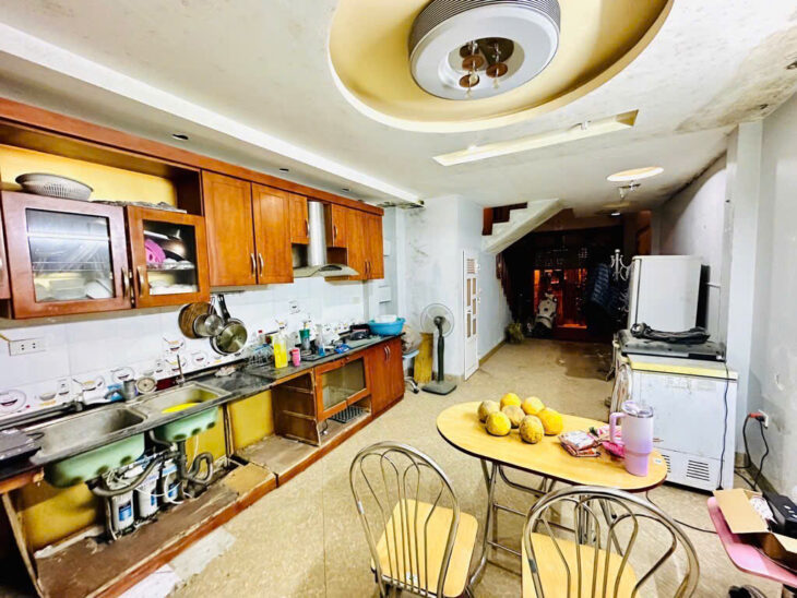 SIÊU HIẾM! ĐƯỜNG LÁNG-ĐỐNG ĐA-DÂN XÂY KCBTCC -Ô TÔ TRÁNH-PHÂN LÔ-DT44m x 5TẦNG,MT4m,NHỈNH 12 TỶ