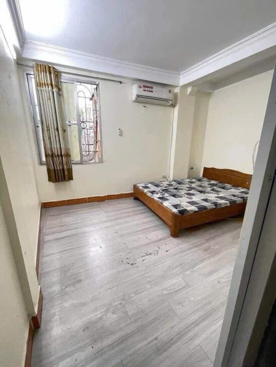 Bán nhà: Tựu Liệt, 40m2 , 3 Tầng, vị trí đẹp, ngõ nông, cách BX Nước Ngầm 1km. Nhỉnh 4 tỷ