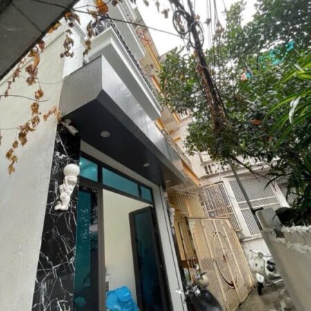 Bán Gấp Nhà 5 tầng tại Ngọc Lâm Long Biên Hà Nội. Giá đẹp