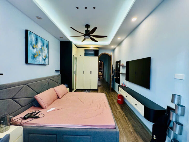 BÁN NHÀ BỒ ĐỀ 57M2* 4 TẦNG* 9.8 TỶ, FULL NỘI THẤT, Ô TÔ ĐỖ CỬA