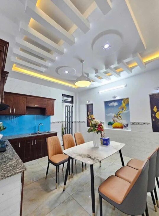 Bán nhà khu phân lô 4 tầng, 65m², 5PN, 5WC, Q.12, chỉ hơn 4 tỷ, sổ đỏ