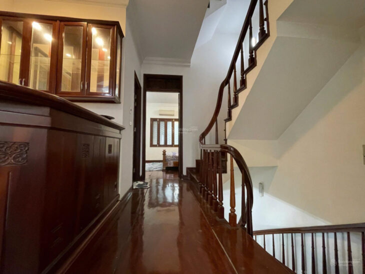 Hot!! Giá rẻ nhất Mặt Phố Quận Hai Bà Trưng KD, Ô Tô Tránh, 2 thoáng 82m2, MT: 5m Chỉ 20.8 tỷ