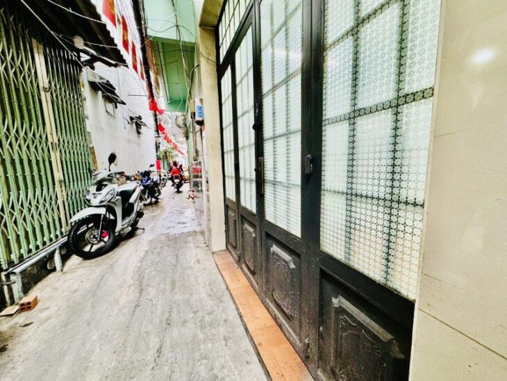 [ QUẬN 4] NHÀ NHỎ ĐẸP – NHỈNH 1.5 TỶ CÓ NGAY NHÀ ĐẸP – DÒNG TIỀN SẴN 5 TRIỆU/ THÁNG – QUA QUẬN 1