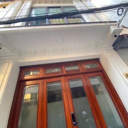 BÁN NHÀ SIÊU ĐẸP LẠC LONG QUÂN , TÂY HỒ 37M, 6T, MT 4.1M, CÁCH Ô TÔ TRÁNH 1 NHÀ, 10 TỶ. 0937651883.