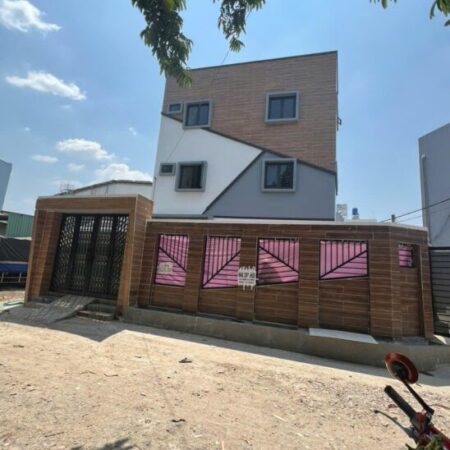 ????CĂN HỘ DVỤ+ NHÀ Ở – GÓC 2 MT- TX25 – SÁT CHỢ THẠNH XUÂN – ĐƯỜNG 10M thông- THUÊ FULL 10 PHÒNG –