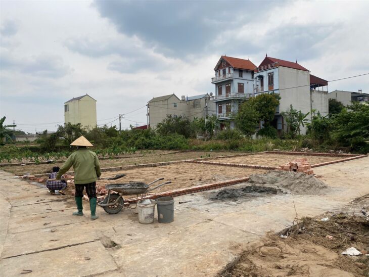 CC bán đất lô góc Quang Minh 50m,giá đầu tư,lô góc đẹp,ô tô tránh
