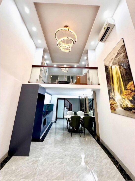 BÁN NHÀ KHƯƠNG TRUNG ???? 35M2 x 6T ???? MT 3.5M ???? 6.7 TỶ????Ô TÔ DỪNG ĐỖ CỬA 24/7????TẶNG NỘI THẤT