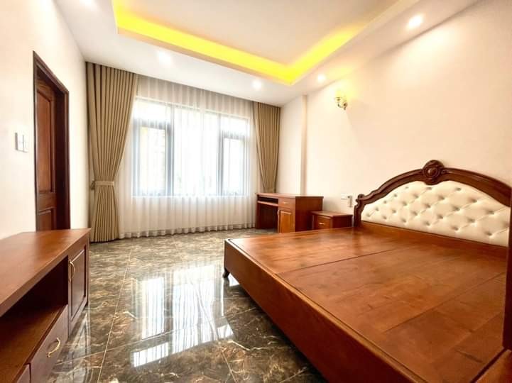 BÁN NHÀ SIÊU ĐẸP HOÀNG QUỐC VIỆT, CẦU GIẤY 55M, 5T, MT 5M, THANG MÁY, OTO TRÁNH, KD ĐỈNH, 20 TỶ.