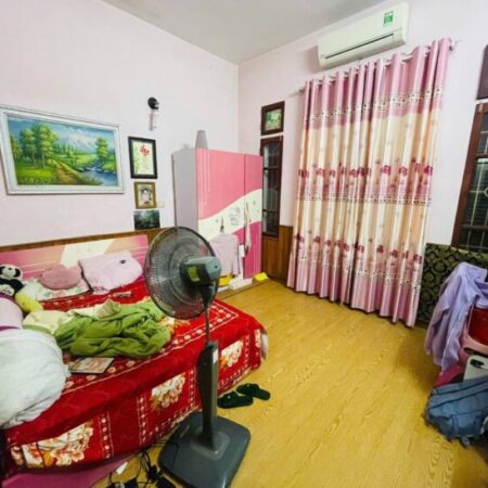 Bán nhà Tô Hiệu giá 12.8 tỷ, diện tích 59m2, 3 tầng, mặt tiền 22m