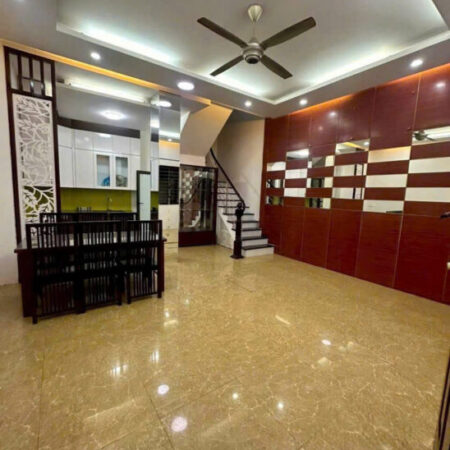 Bán nhà Lê Lợi, Hà Đông – 46m², 5T, MT 5.5m – Cách phố 10m – 7.7 tỷ!