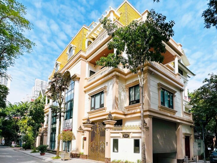 Chỉ 68,5 tỷ sở hữu ngay tòa biệt thự vị trí đắc địa nhất bán đảo Linh Đàm, diện tích 255m2, xung