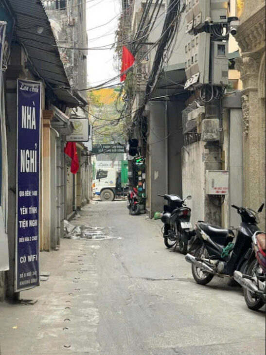 Bán nhà siêu đẹp Khương Đình, chỉ vài bước chân ra phố, ngõ to kinh doanh tốt, ô tô qua nhà 50Mx5T