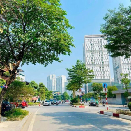 Bán nhà Phân Lô Văn Cao Ba Đình – 190m – Mặt tiền 11m – Phân Lô Xây Văn Phòng – Ô Tô – Gần Phố
