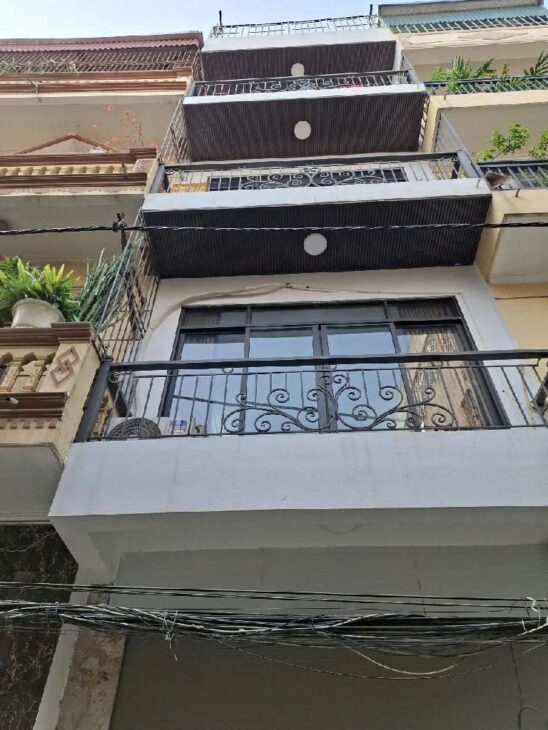 BÁN NHÀ PHÙNG CHÍ KIÊN – CẦU GIẤY – 38M2 x 5T – MT 3.2M – 7.8 TỶ – Ô TÔ ĐỖ CỬA – FULL NỘI THẤT