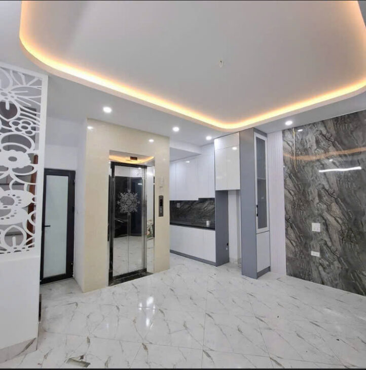 BÁN NHÀ ĐẸP PHỐ QUAN NHÂN – GẦN ÔTÔ 35Mx5T, THANG MÁY, GIÁ 6,95 TỶ (có thương lượng)