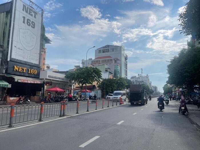 GIÁ RẺ 7 tỷ hơn có MTKD ngang 4.3m Nguyễn Thái Sơn 3 lầu mới KD đỉnh sát sân bay TSN.
