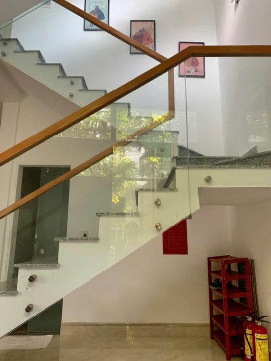 Bán nhà 3 tầng Sơn Trà, khu dân cư đông đúc, vị trí đẹp, cách biển 800m chỉ nhỉnh 3 tỷ.