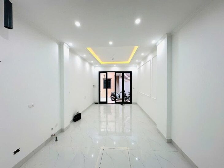 Bán nhà Định Công Thượng – 35m – 5 Tầng – Thang Máy – 20m ra mặt Phố ô tô Tránh – Nhỉnh 8 Tỷ