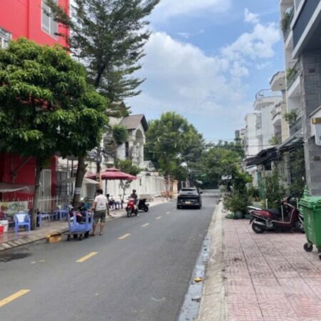 Mặt tiền Tạ Quang Bửu 4×21 sổ riêng chỉ 14 tỷ 4
