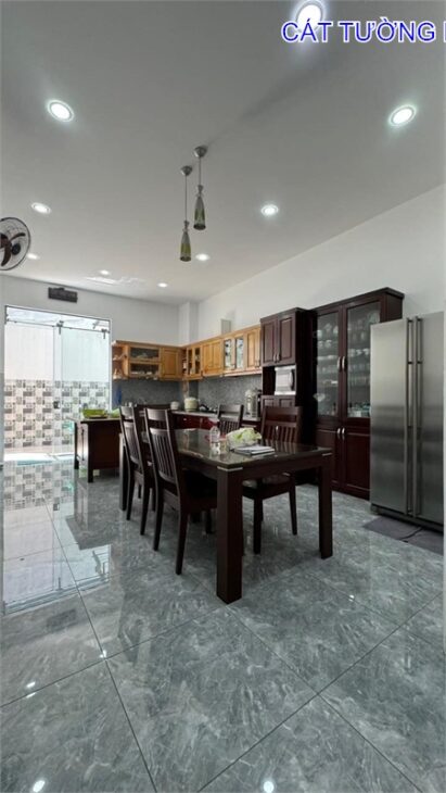Bán nhà 5 Tầng có Thang Máy,( 4x21m), Âu Cơ, Phường 9, Gần Cư Xá Lữ Gia.