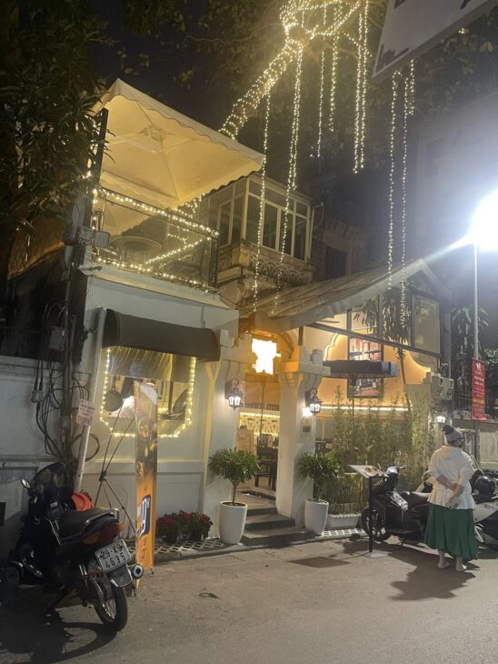 BÁN NHÀ HÀNG BÔNG???? HOÀN KIẾM???? 92M2 x 1T???? MT 8M???? 24 TỶ???? KINH DOANH TẤP NẬP???? Ô TÔ TRÁNH