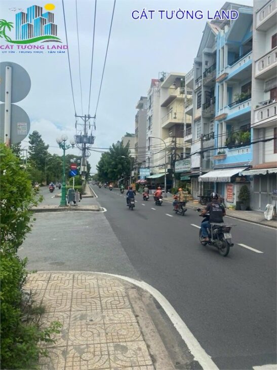 CHDV Mặt Tiền TÂN SƠN, Tân Bình. DT 5x26m, 6 Tầng, 22P + 1MB, DT 70tr/th