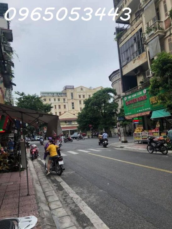 Bán nhà Phố Hàng Than đang cho Apartment thuê dòng tiền300tr/tháng