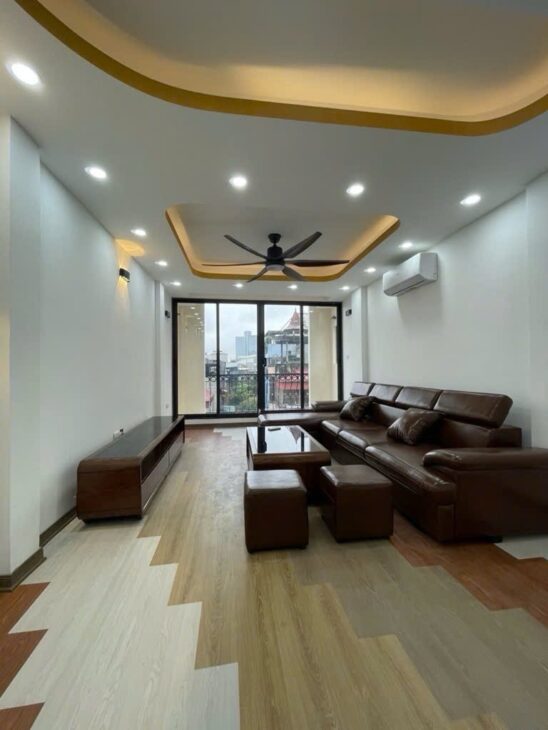 Bán nhà 25m², 4 tầng, 3PN, ngõ Giảng Võ, Ngõ Ô Tô, Kinh Doanh, Lô Góc, Ở Luôn
