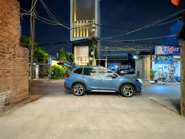 Bán nhà MTKD liên trục Quang Trung 90m2 ngang 5.4m 8 tầng có T.máy tặng NT 10.8 tỷ.