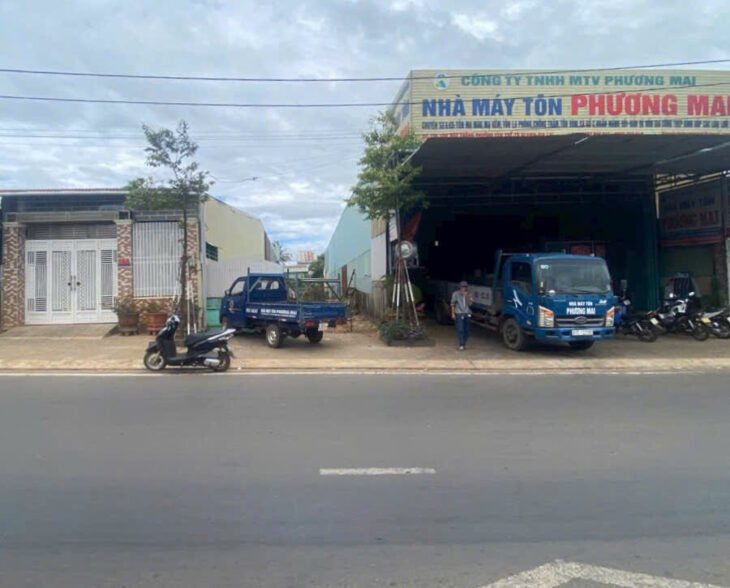 Đất mặt tiền Tôn Đức thắng…đoạn nằm giữa trường hoàng hoa thám và cổng biển hồ