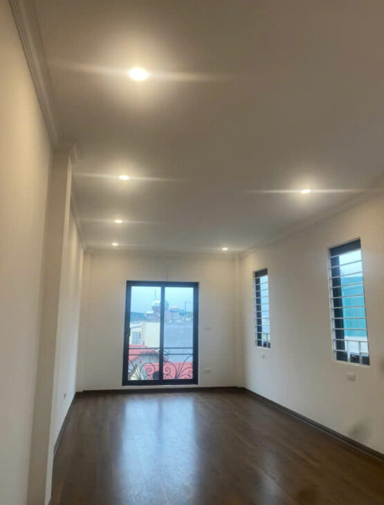 BÁN NHÀ NGUYỄN VĂN LINH – LONG BIÊN 6 TẦNG, THANG MÁY, Ô TÔ QUA CHỈ 8,8 TỶ