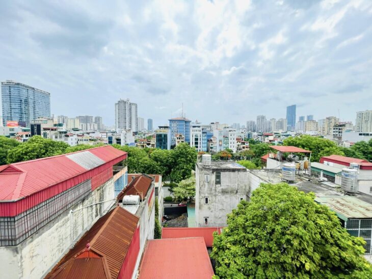 Bán NHANH nhà phố Pháo Đài Láng – Đống Đa, 40m2, 7 tầng dòng tiền giá chỉ 9,5 tỷ