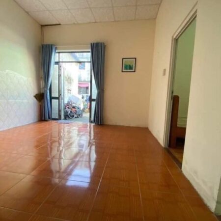 # Nhà Kiệt Hải Phòng, 43.4 m2, C4, 2 Phòng Ngủ, sân rộng, sạch sẽ, mát mẻ, 1.95 tỷ # Nhà Kiệt Hải Phòng, 43.4 m2, C4, 2 Phòng Ngủ, sân rộng, sạch sẽ, mát mẻ, 1.95 tỷ
