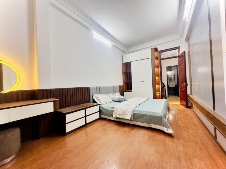 ????Mặt phố Siêu đẹp TRƯƠNG CÔNG GIAI 41m 5T KD đỉnh, Vỉa hè rộng, 22 tỷ