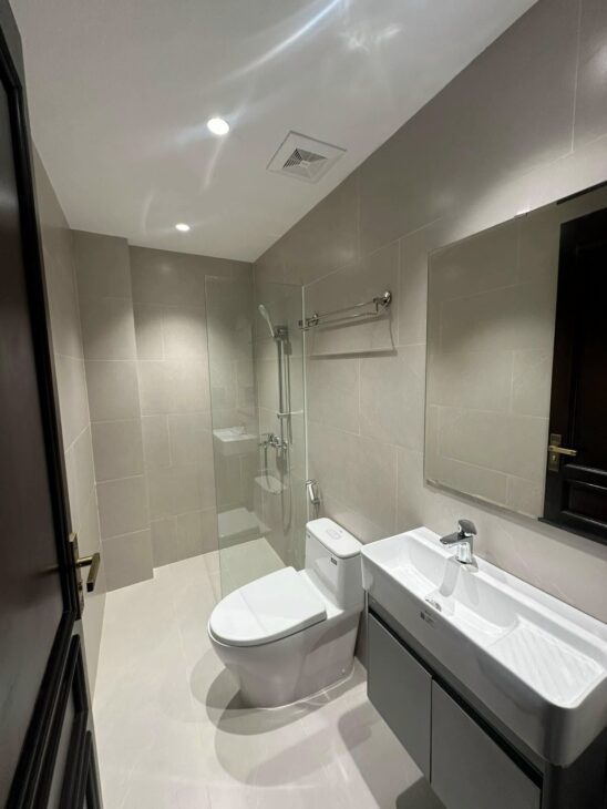 Bán nhà Ôtô đỗ cửa-Đường 800A (Nguyễn Văn Huyên) 45m/6T Thang máy,MT 4.2m 17.5 Tỷ