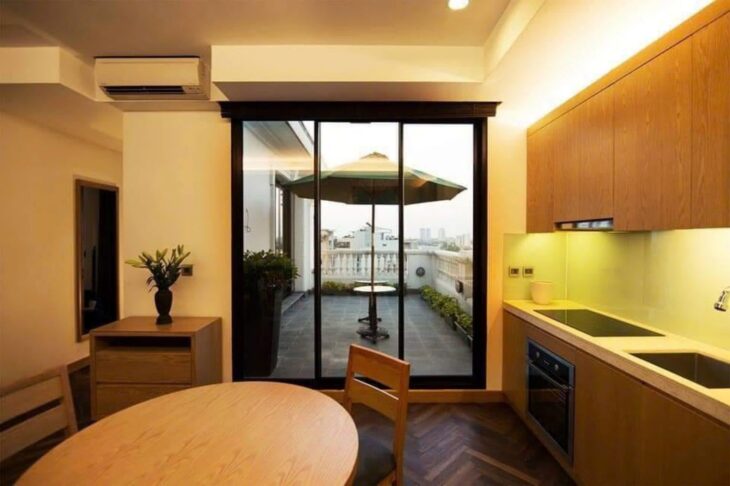 BÁN NHÀ 9T THANG MÁY-165M-91TY-TÔ NGỌC VÂN-TÂY HỒ